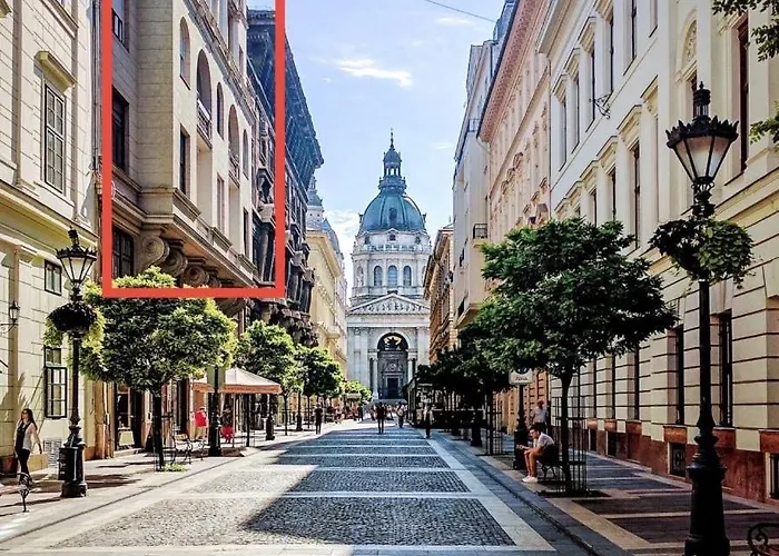 Basilica View Prime Apartment With Free Parking